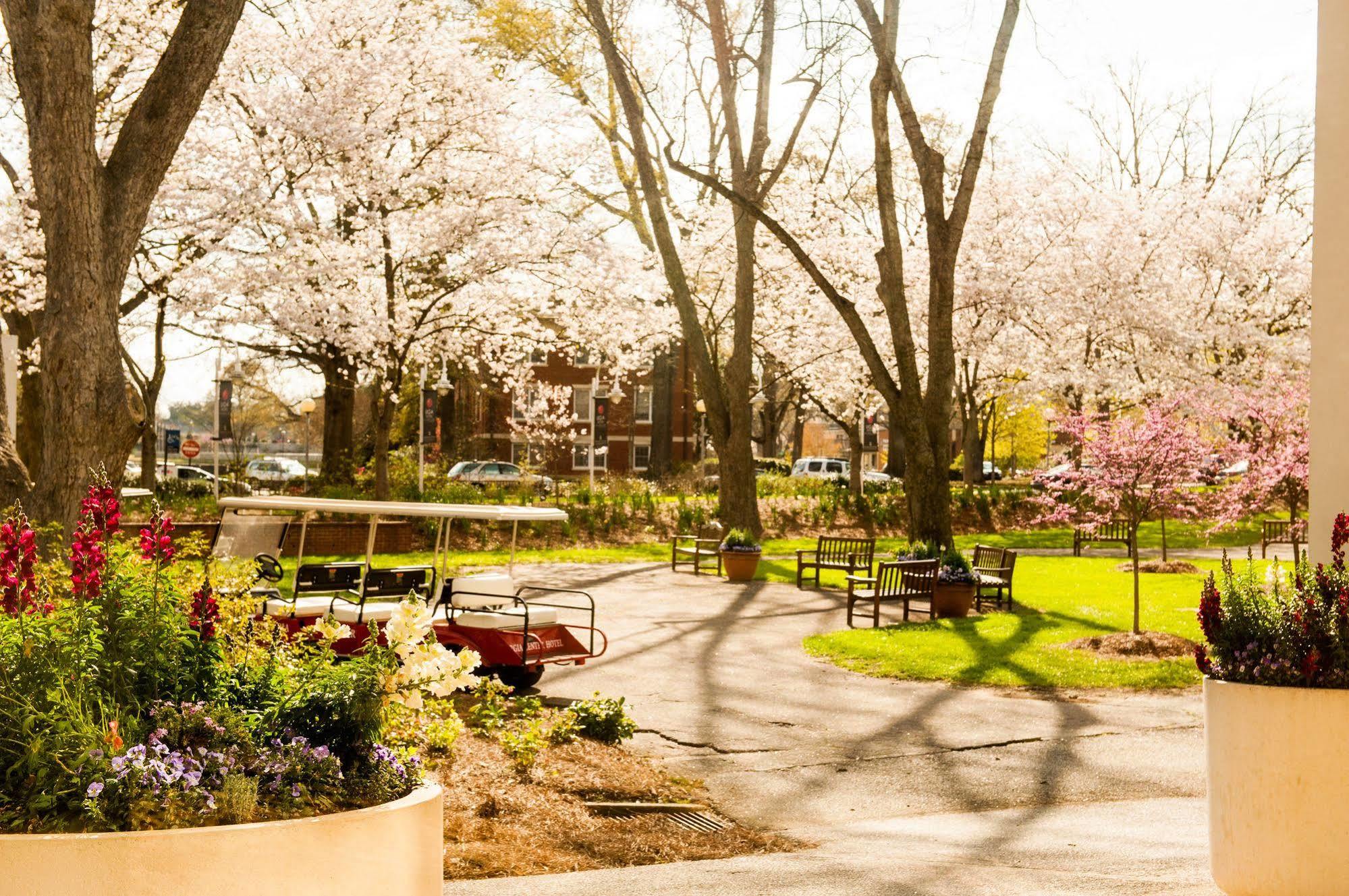 The University Of Georgia Center For Continuing Education & Hotel Атенс Экстерьер фото